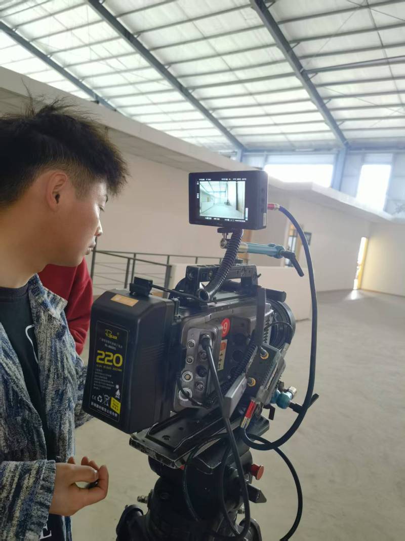 解锁浦东新区广告片拍摄：以创意镜头，解锁品牌商业价值新高度