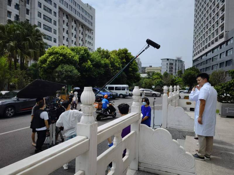 浦东新区广告片拍摄公司低成本实现高规格制作的诀窍